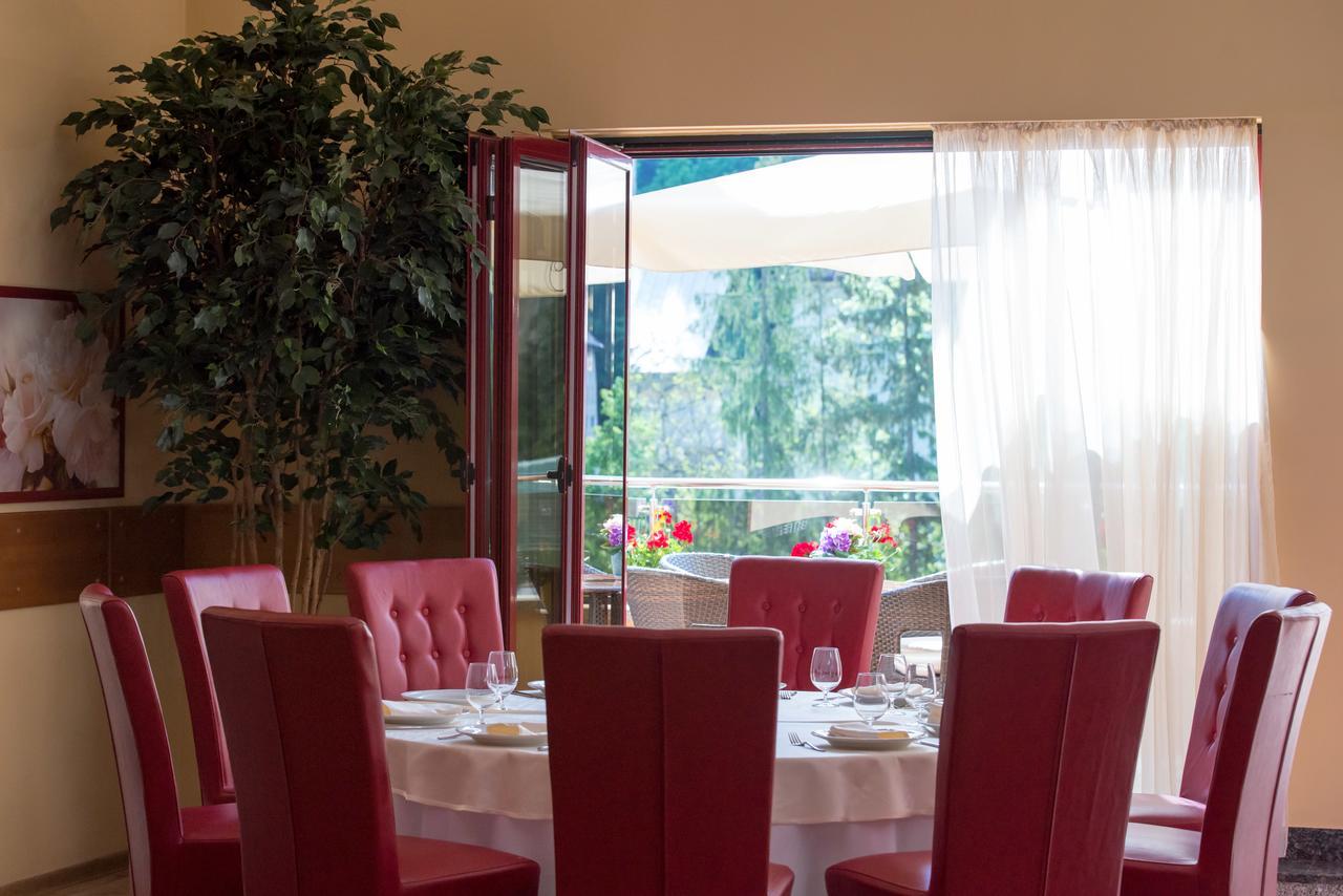 Hotel Nemira Slănic-Moldova Exteriér fotografie