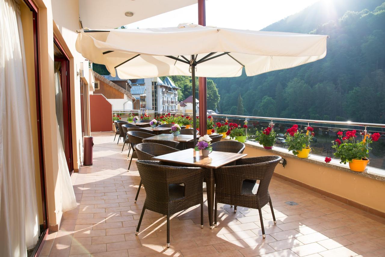Hotel Nemira Slănic-Moldova Exteriér fotografie