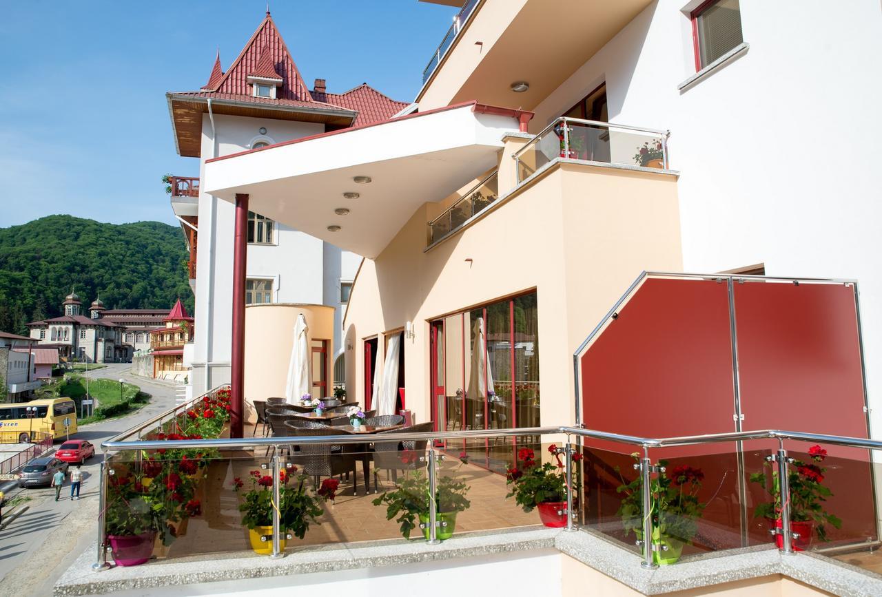 Hotel Nemira Slănic-Moldova Exteriér fotografie