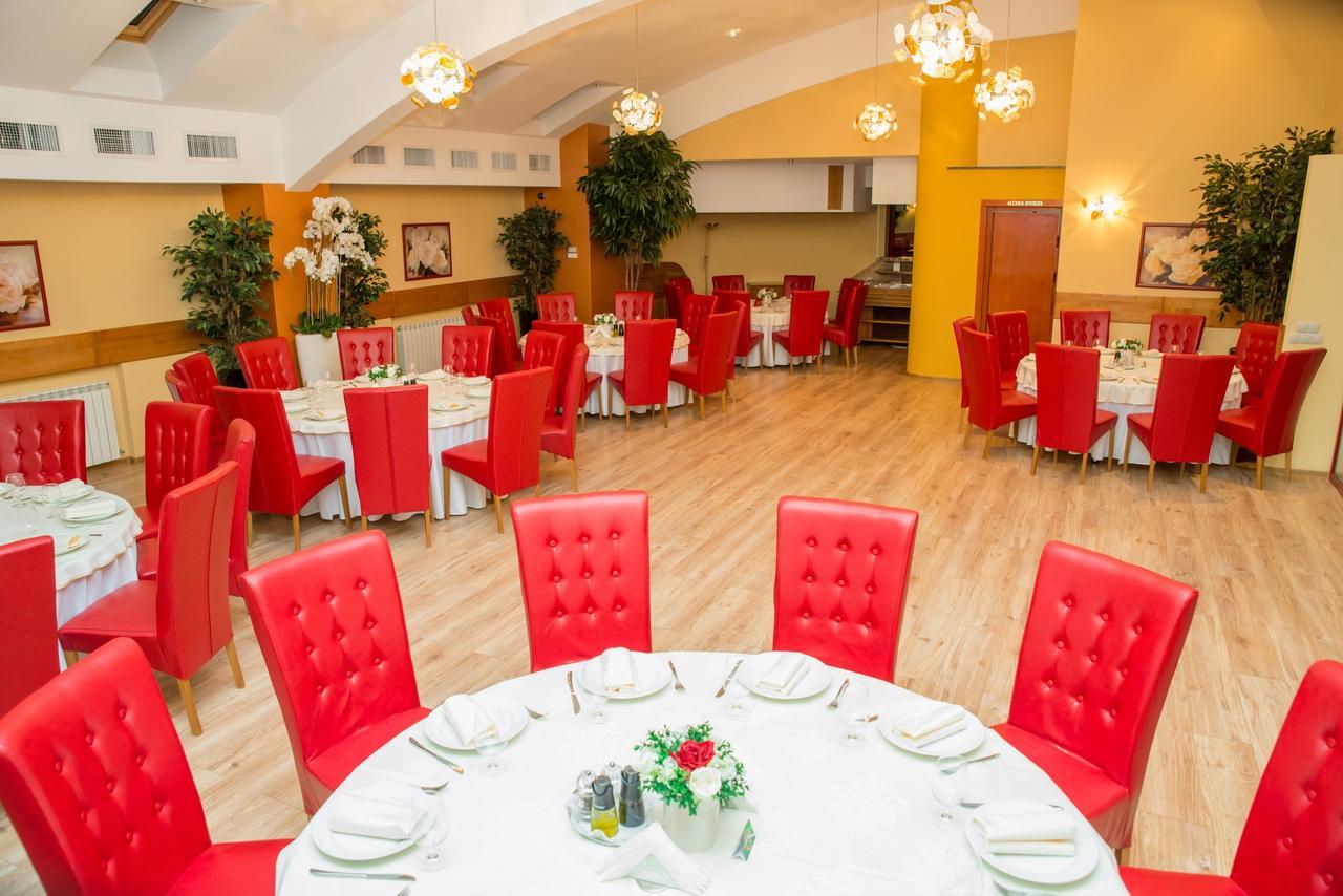 Hotel Nemira Slănic-Moldova Exteriér fotografie