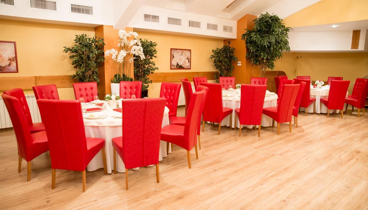 Hotel Nemira Slănic-Moldova Exteriér fotografie